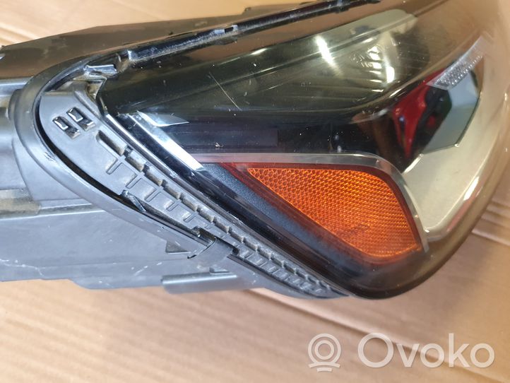 Audi A4 S4 B9 Lampa przednia 8W0941012B