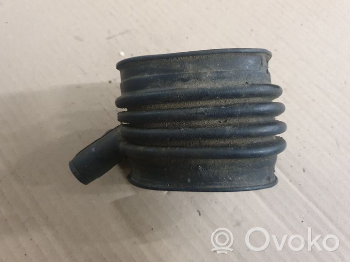 Volkswagen Golf I Air intake duct part 067133349E