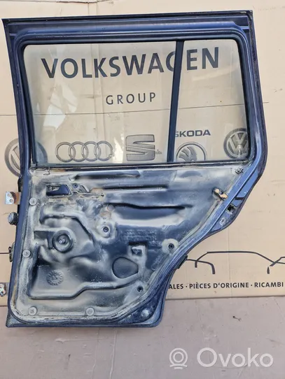 Volkswagen Golf III Portiera posteriore 1H9833056A