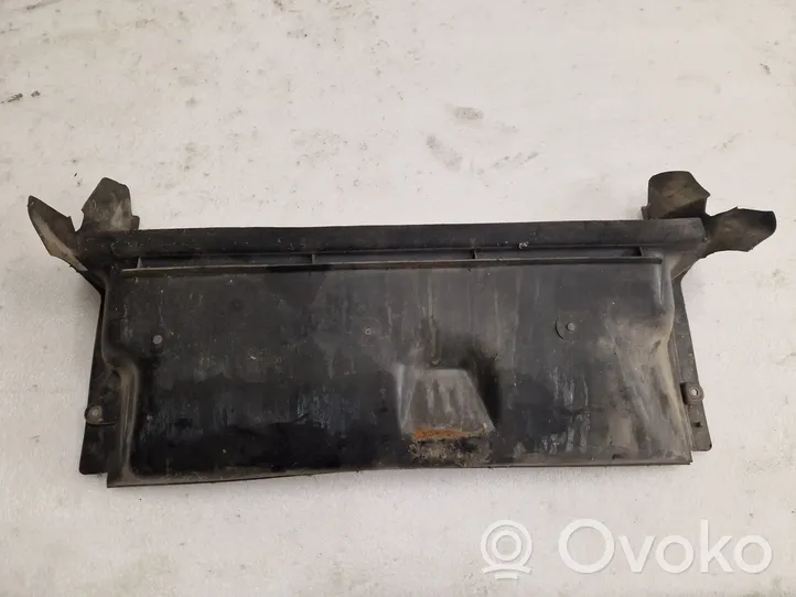 Volkswagen PASSAT B3 Aro de refuerzo del ventilador del radiador 357121283C