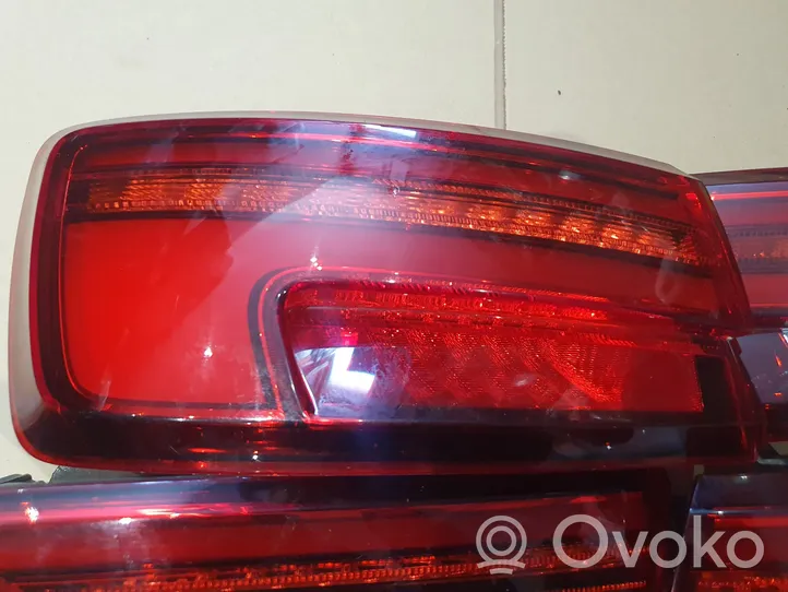 Audi A3 S3 8V Lampy tylne / Komplet 8V5945091