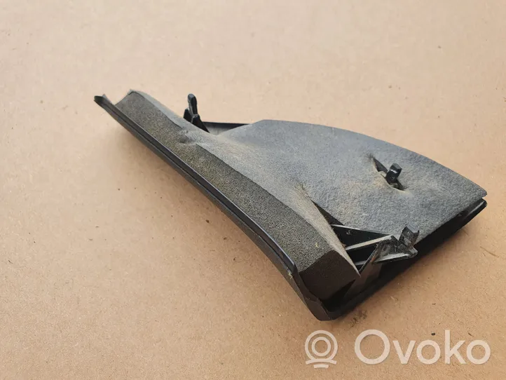 Volkswagen PASSAT B3 Altro elemento di rivestimento della portiera anteriore 357837994