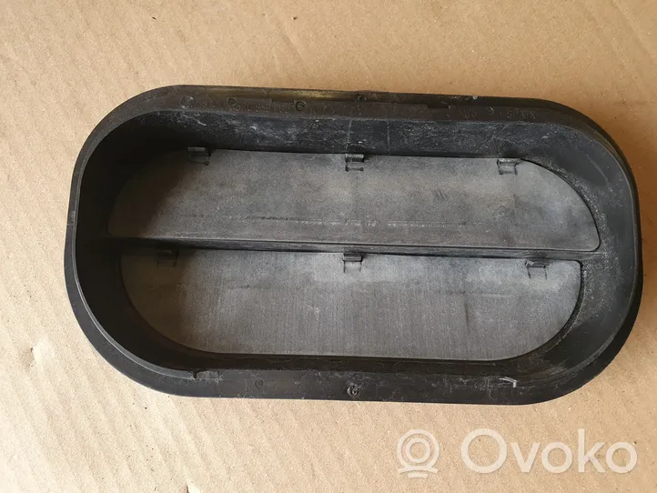 Audi A3 S3 8V Ventilācijas režģis 6R0819465A