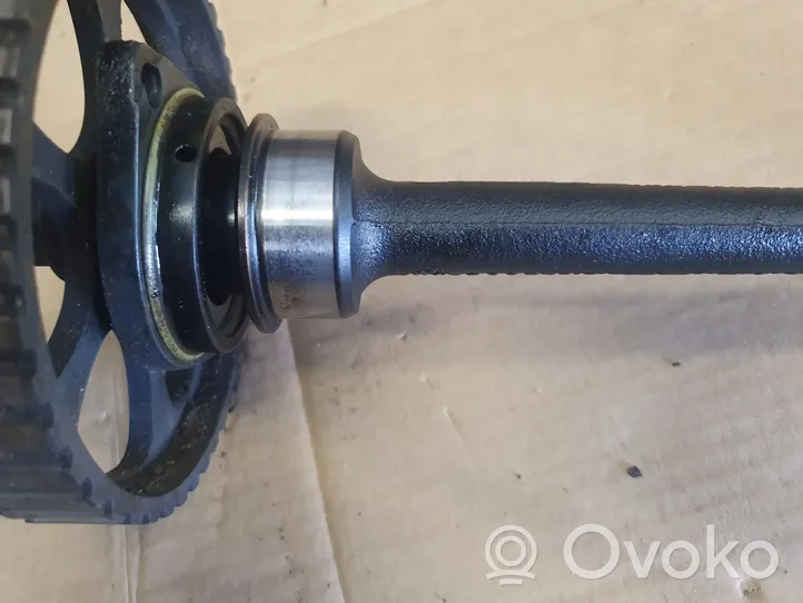 Volkswagen PASSAT B3 Arbre d'équilibrage pompe à huile 056115019B