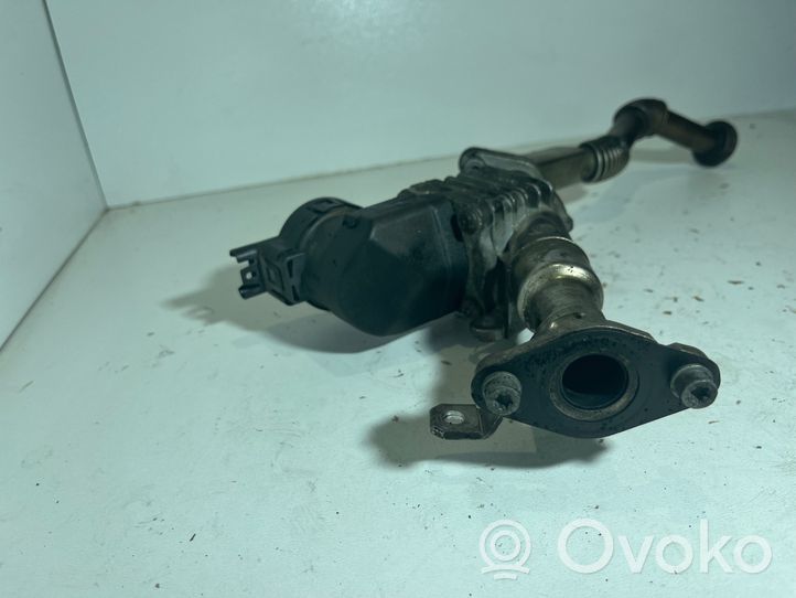 BMW 1 E82 E88 EGR-venttiili 7563241