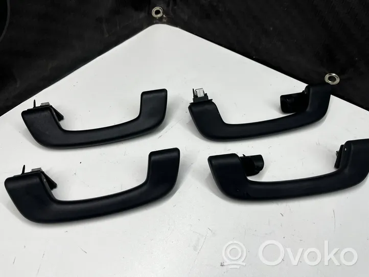 BMW X5 F15 Un set di maniglie per il soffitto 