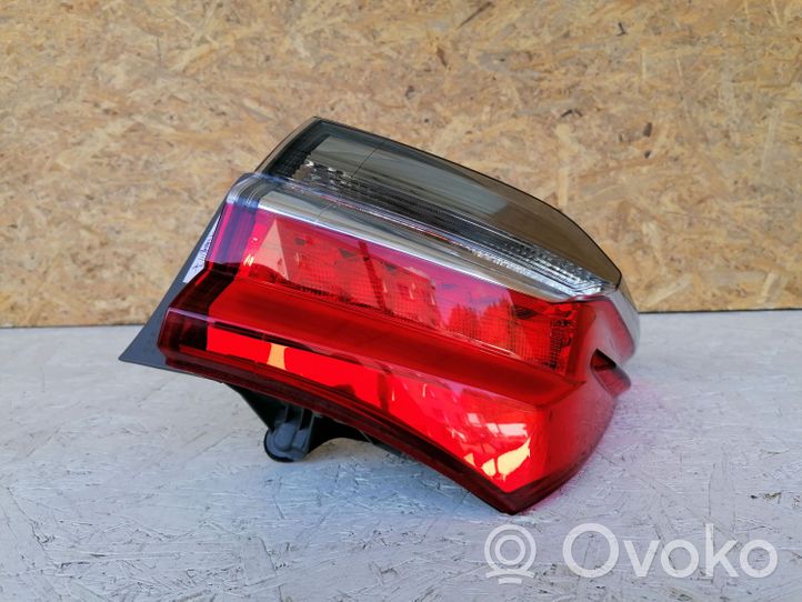 Toyota Corolla E160 E170 Lampa tylna 8155002A80