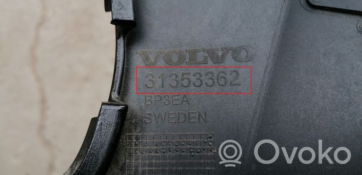 Volvo XC90 Zderzak przedni 31353362