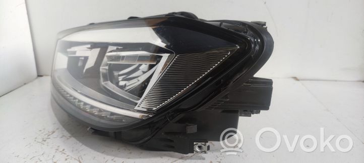 Volkswagen Touran III Lampa przednia 5TB941035B