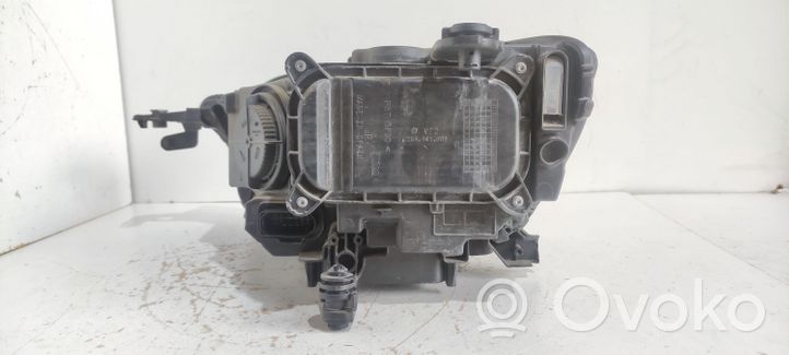 Volkswagen T-Cross Lampa przednia 2GA941036