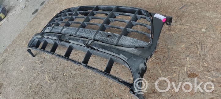 Porsche Macan Front bumper upper radiator grill 95B807683H