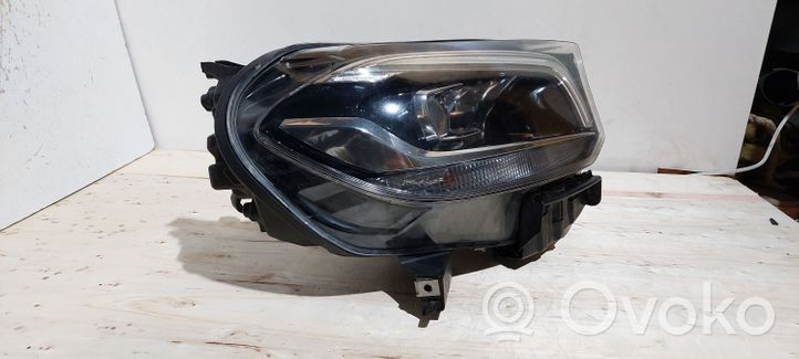 Mercedes-Benz W470 Lampa przednia A4709060900