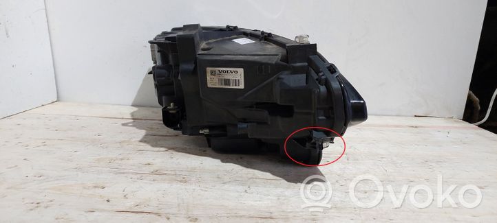 Volvo S90, V90 Lampa przednia 31386170