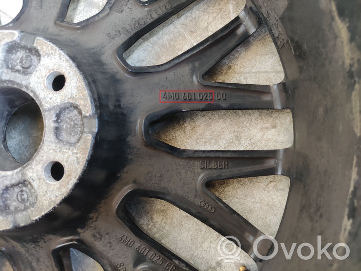 Audi Q7 4M Felgi aluminiowe R20 4M0601025