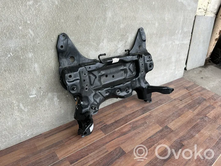 Volvo XC40 Sottotelaio posteriore 4920047