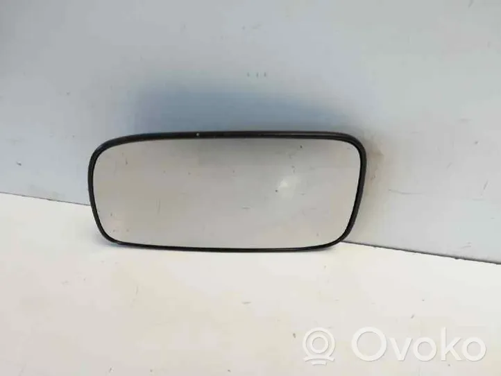 Toyota Avensis T250 Verre de rétroviseur latéral 8790902360