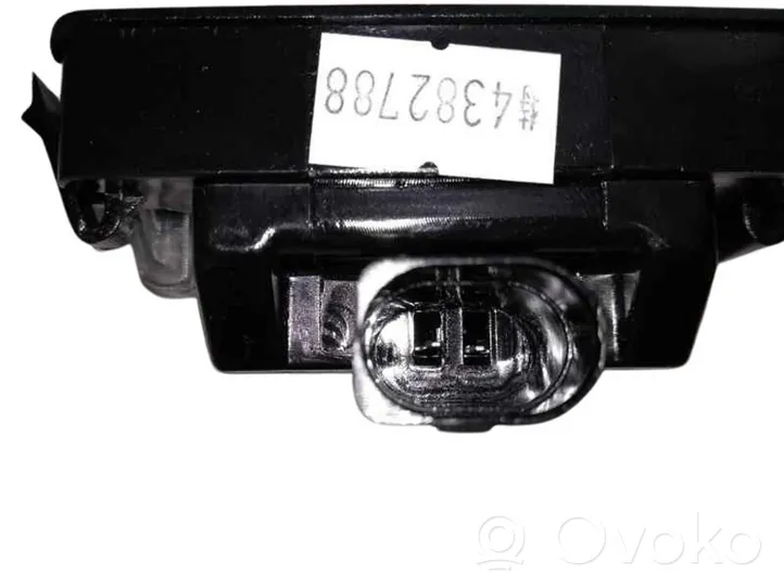 Seat Ibiza II (6k) Lampa oświetlenia tylnej tablicy rejestracyjnej 5P0943022