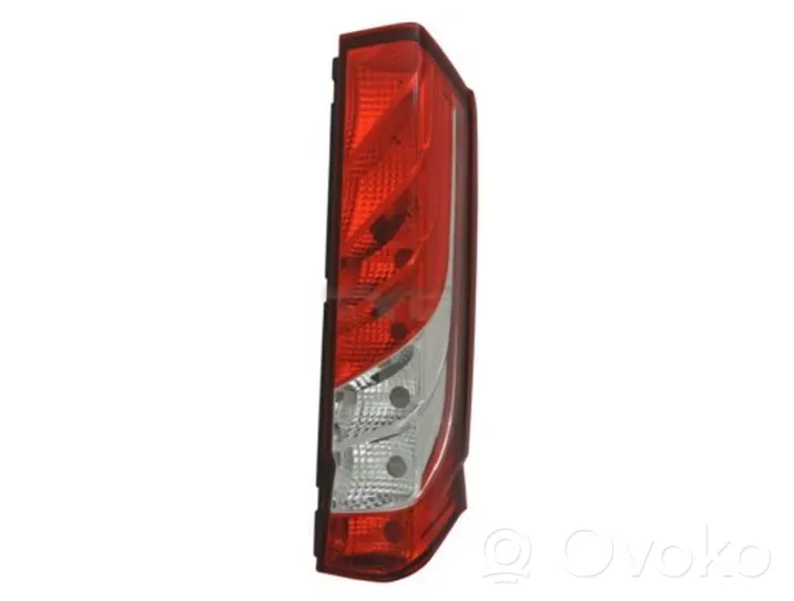 Iveco Daily 6th gen Lampa tylna 5801523221