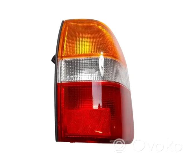 Mitsubishi L200 Luci posteriori MR109128