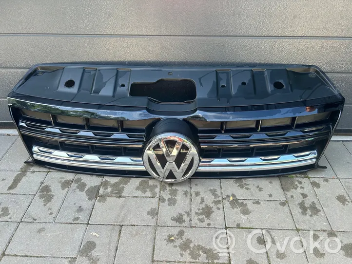 Volkswagen Amarok Atrapa chłodnicy / Grill 