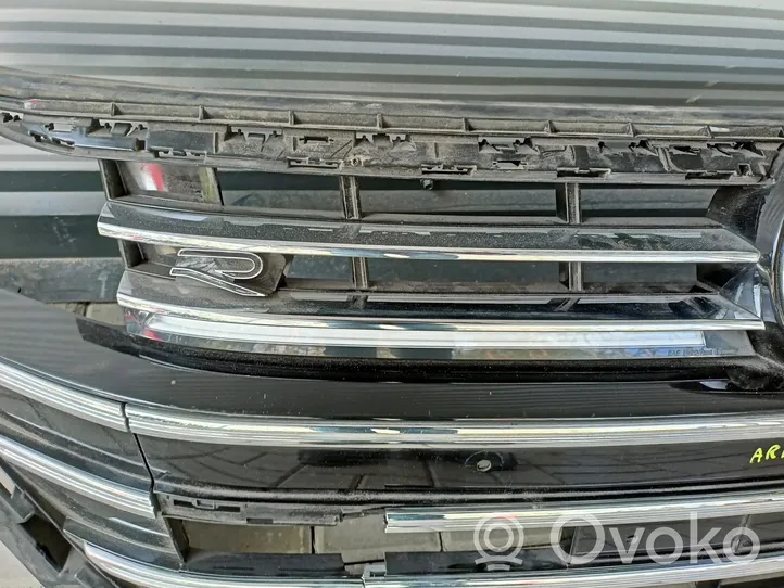 Volkswagen Arteon Atrapa chłodnicy / Grill 