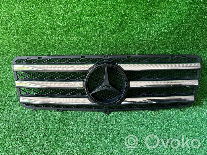 Mercedes-Benz G W463 Front grill 