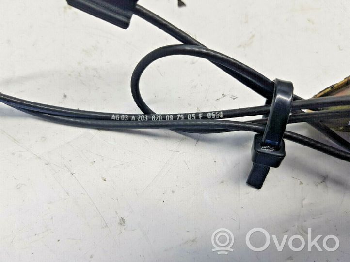 Mercedes-Benz C AMG W203 Aerial antenna amplifier A2038200975