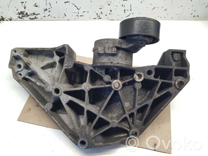 Ford Mondeo MK IV Support de générateur / alternateur 7G9Q10K018AA