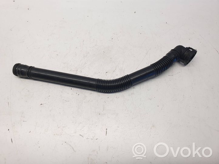 Volkswagen PASSAT CC Breather hose/pipe 3C0129637C