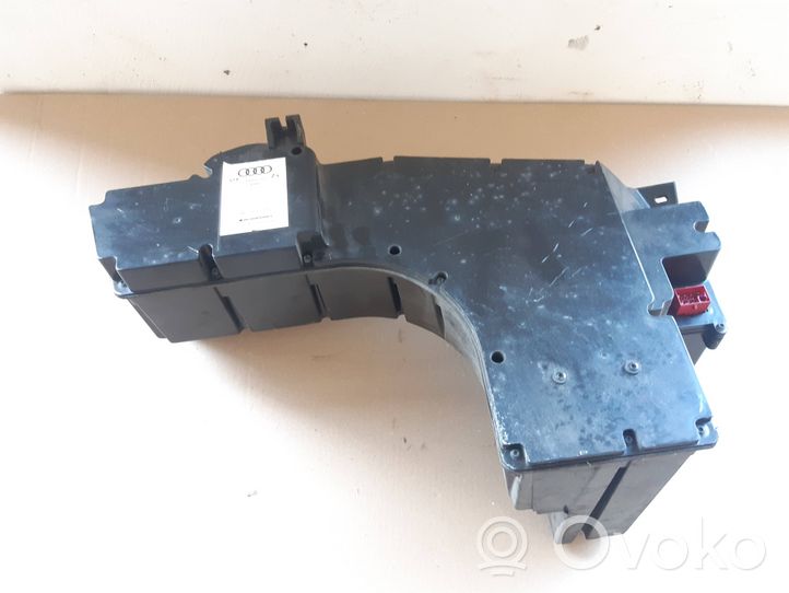 Audi A4 S4 B5 8D Subwoofer altoparlante 4B5035382