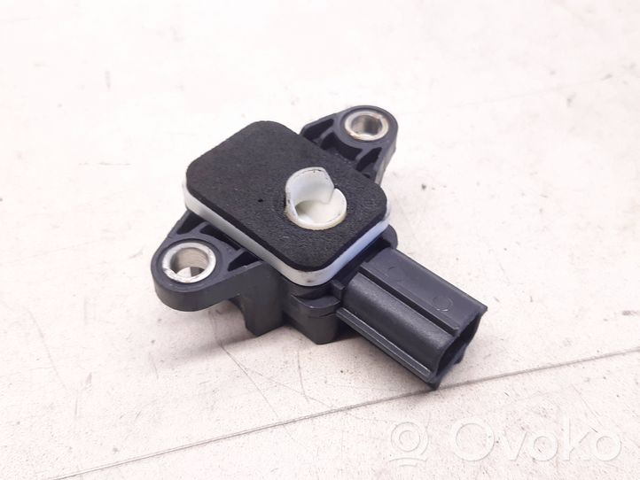 Audi A3 S3 8P Airbagsensor Crashsensor Drucksensor 8P0955557