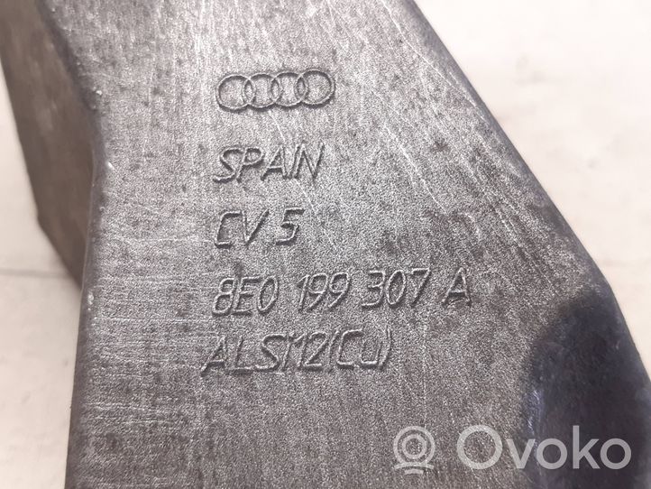 Audi A4 S4 B6 8E 8H Support, suspension du moteur 8E0199307A