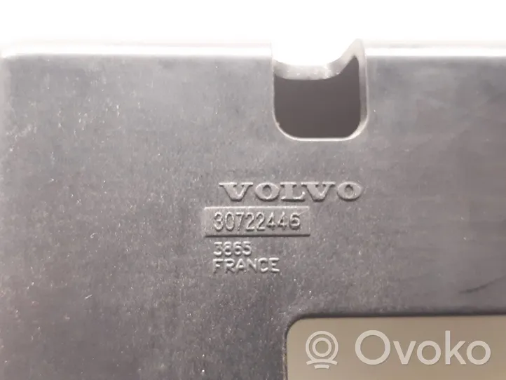 Volvo V70 Consolle centrale 30722446