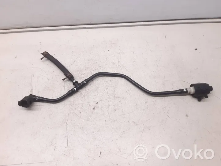 Toyota Avensis T250 Fuel return line/hose 