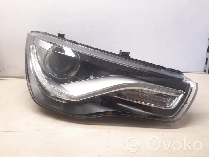 Audi A1 Lampa przednia 8X0941006A