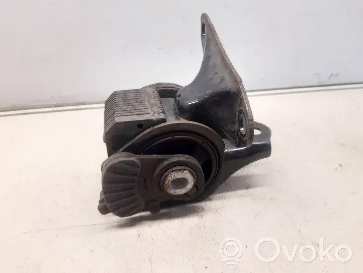Mazda 6 Łapa / Mocowanie silnika 1F01