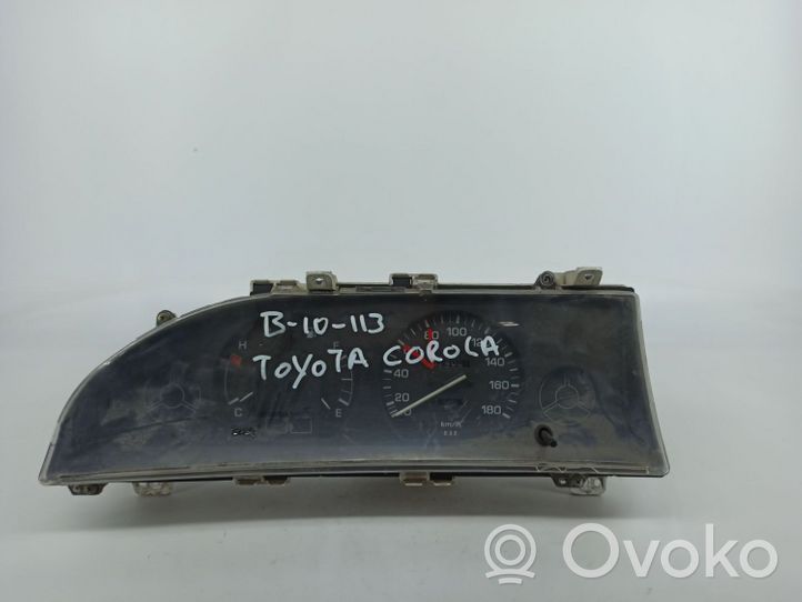 Toyota Corolla E90 Licznik / Prędkościomierz 