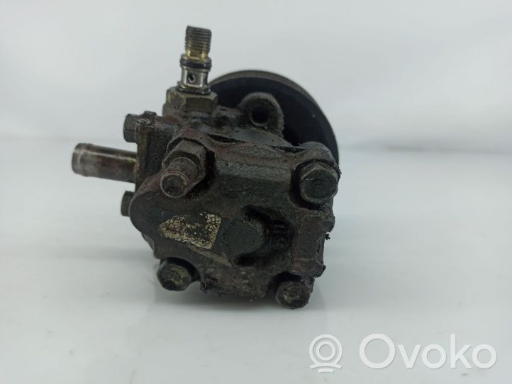 Isuzu Trooper Power steering pump 