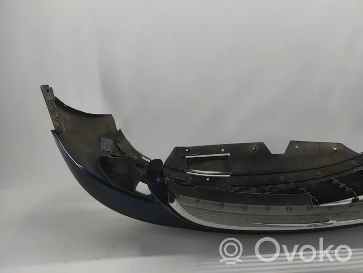 Chrysler Voyager Front bumper 