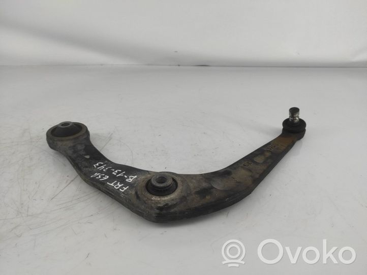 Peugeot 206 Triangle bras de suspension supérieur arrière 