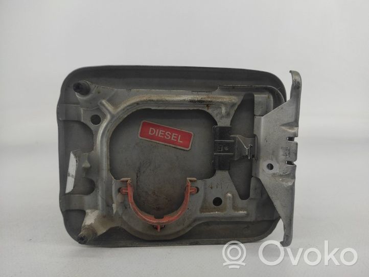 Nissan Almera N16 Bouchon, volet de trappe de réservoir à carburant 