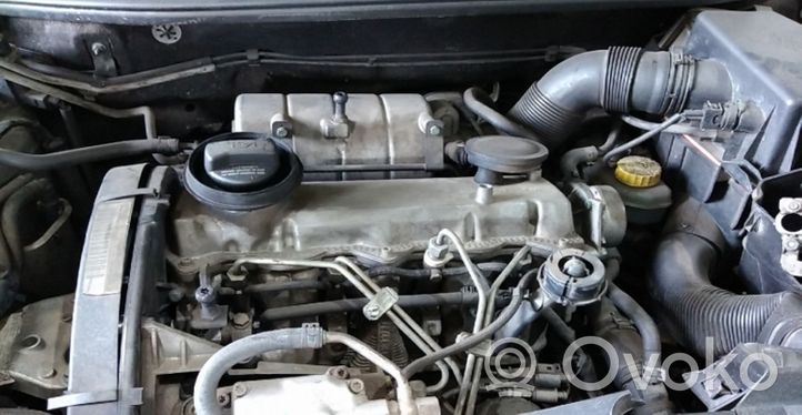 Seat Ibiza III (6L) Silnik / Komplet 