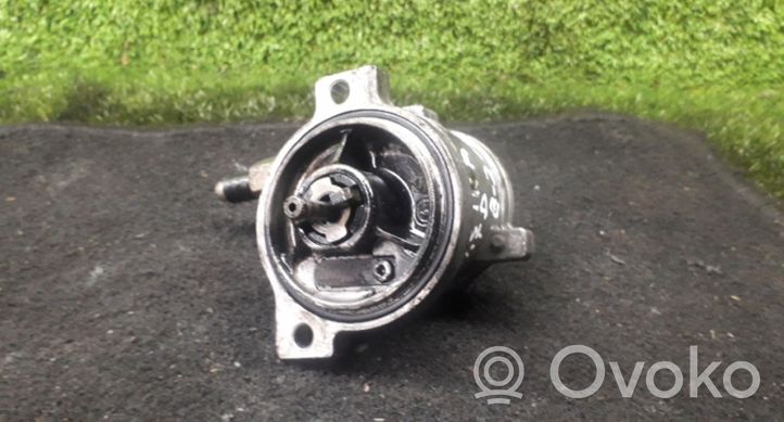 Opel Astra F Vacuum pump 