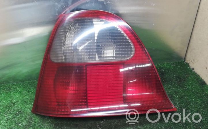 Rover 200 XV Lampy tylnej klapy bagażnika 