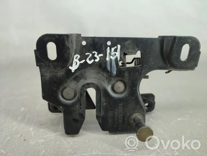 Audi A4 S4 B5 8D Anello/gancio chiusura/serratura del vano motore/cofano 