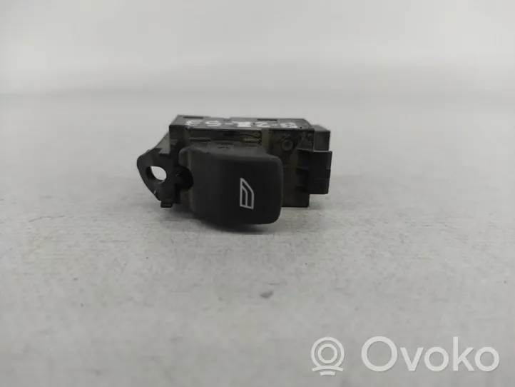 Volvo XC70 Electric window control switch 