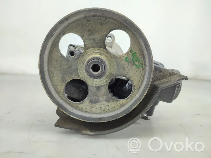 Peugeot 206 Power steering pump 