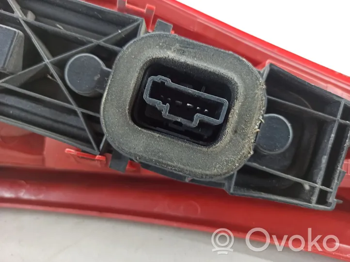 Citroen C3 Lampy tylnej klapy bagażnika 