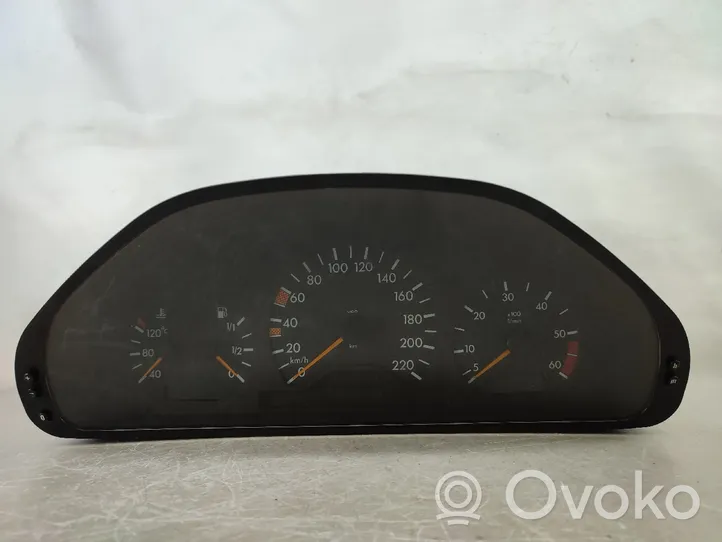 Mercedes-Benz C W202 Compteur de vitesse tableau de bord 