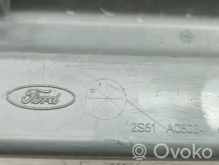 Ford Fiesta Pólka deski rozdzielczej 